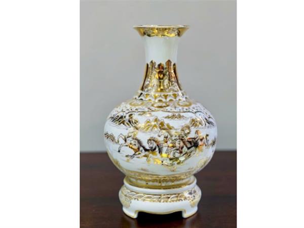 Bình Phú quý men trắng sứ Bát Tràng vẽ Mã đáo thành công cao 52 cm