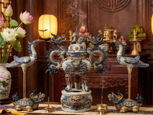 Bộ đỉnh và hạc thờ bằng sứ men rạn
