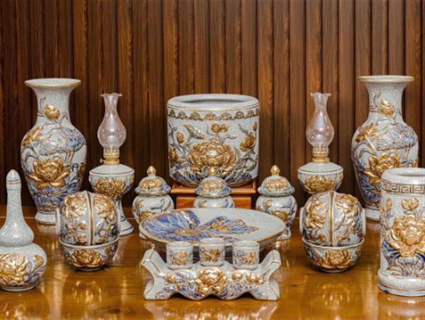 Bộ đồ thờ men rạn sứ Bát Tràng vàng kim cao cấp