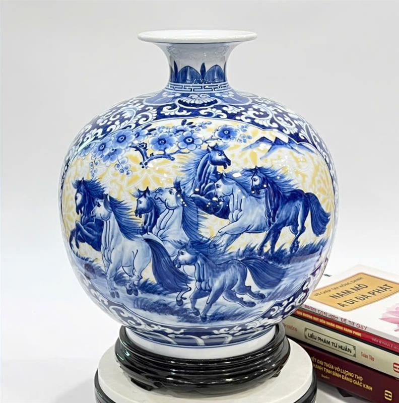 Bình hút tài lộc Thuận buồm xuôi gió, Mã đáo thành công