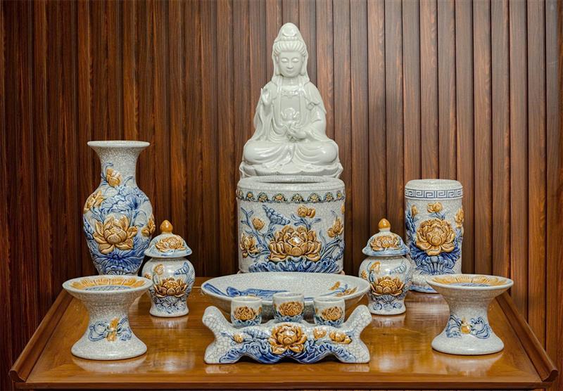 Bộ ban thờ sứ men rạn cao cấp Bát Tràng